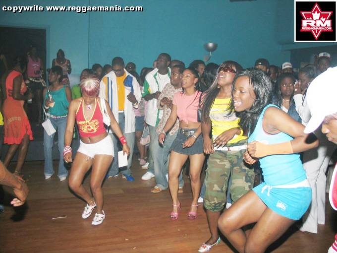 Show It Off @ Ocean Bay 05.22.04