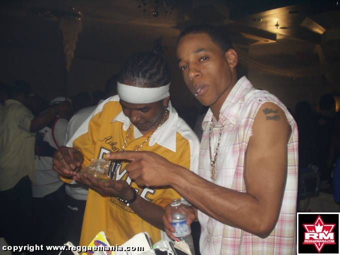 Afrique @ 5 Star BHall 05.11.03