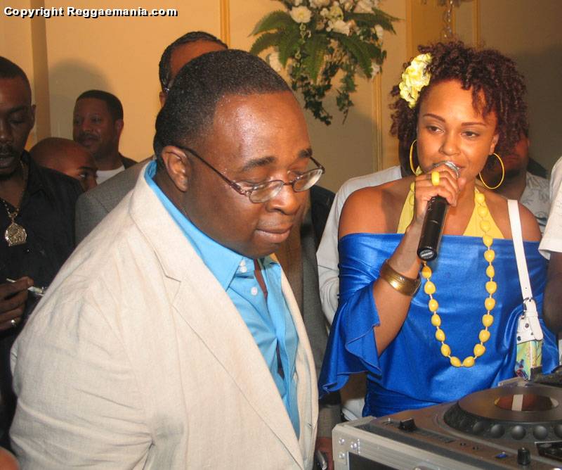 2-Lined Music 10-Yr Anniversary+Birthday Affair @ Swagatt Banquet Hall 06.03.06