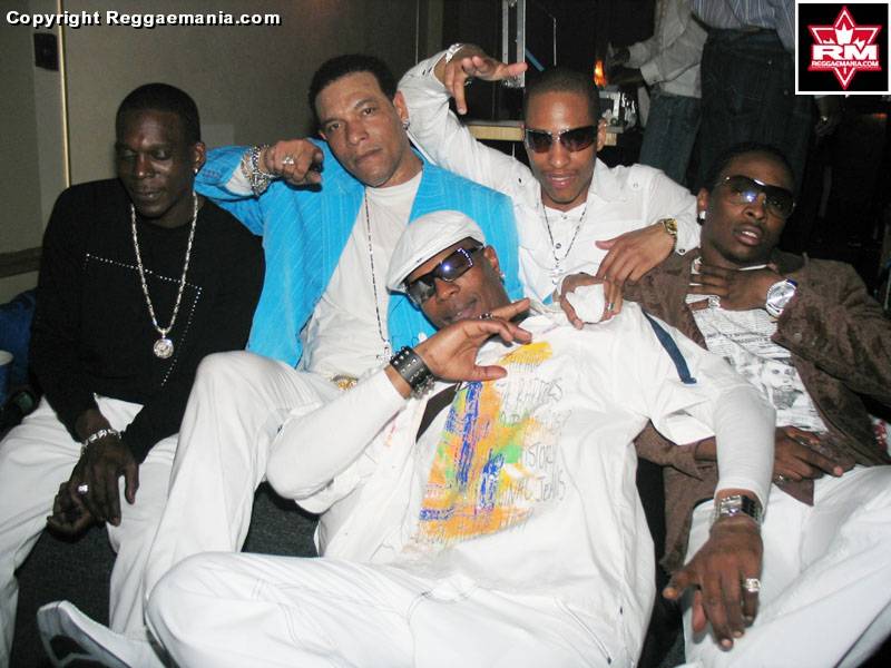 Clarendon Link-Up: Bodyguard+Stonelove @ Pine Valley Convention Centre 04.15.06 also featuring Grandmaster Rosa, & Firekid Steenie.